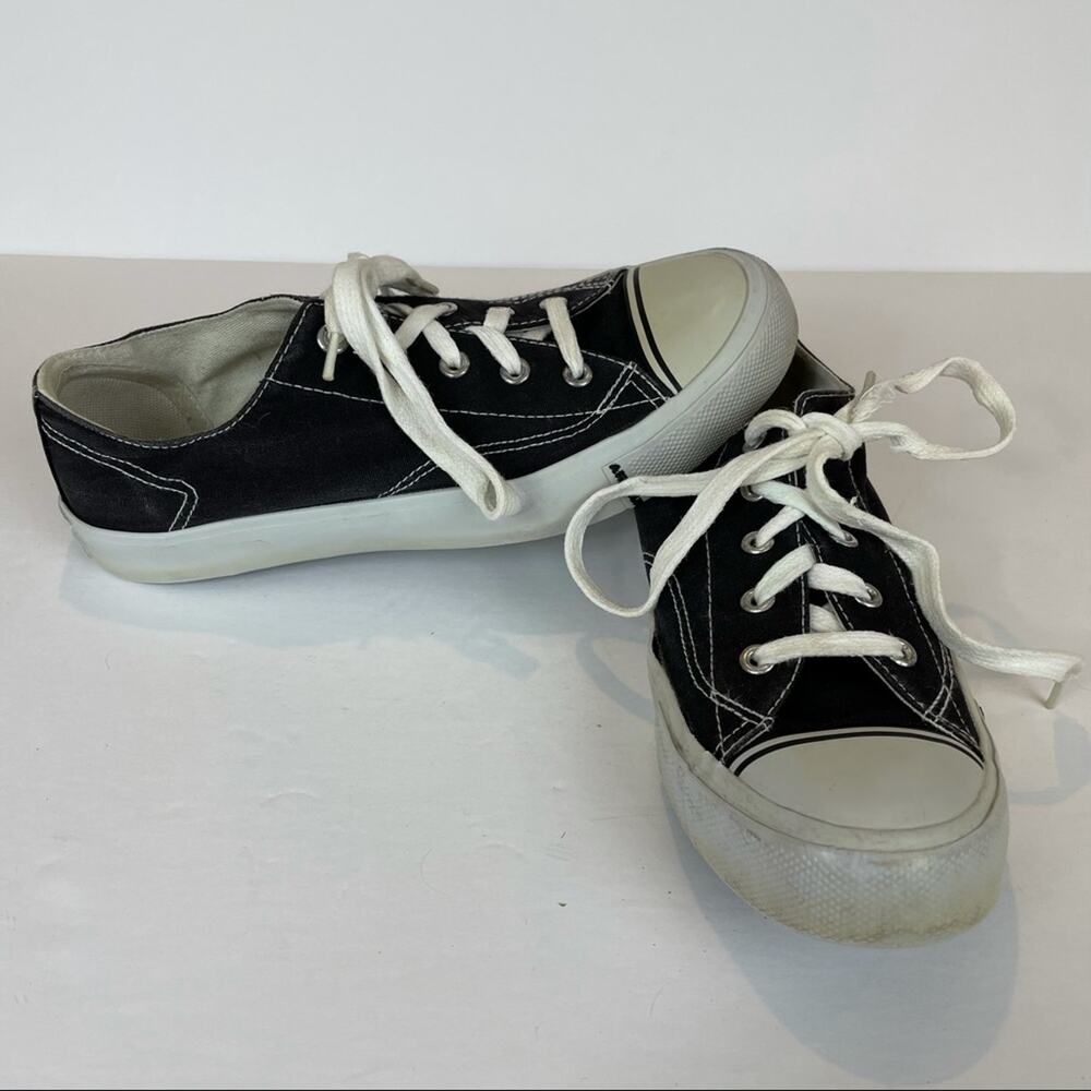 Men’s Airwalk Sneakers Size 6